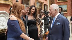 Amal Clooney George Clooney kralj Karel III.