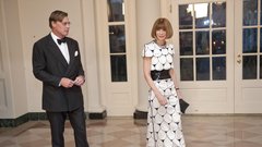 Anna Wintour po 37 letih zapušča položaj glavne in odgovorne urednice revije Vogue