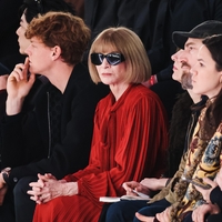 Anna Wintour po 37 letih zapušča položaj glavne in odgovorne urednice revije Vogue