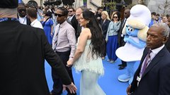Rihanna pevka premiera Smrkci
