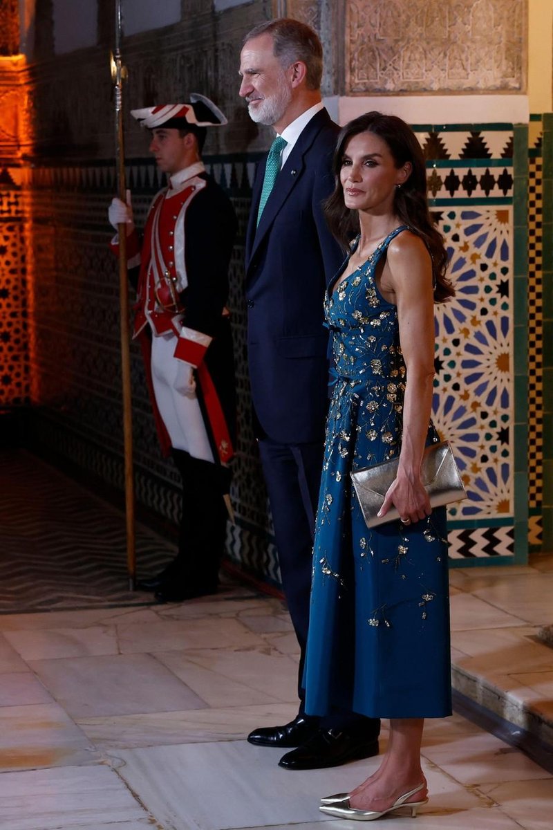 Španska kraljica Letizia obleka