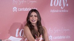Sofia Vergara sandali z visoko peto čevlji