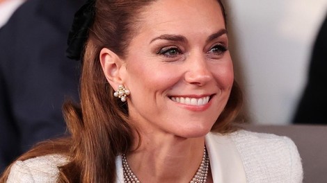 Nadela si je tiaro princese Diane in s tem poslala močno sporočilo