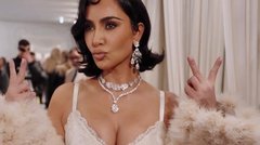 Kim Kardashian modna revija Balenciaga