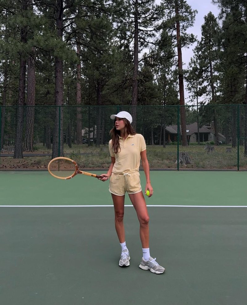 Zakaj je tenis najbolj šik poletna aktivnost, ki jo morate preizkusiti