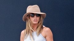 Jennifer Aniston kavbojke