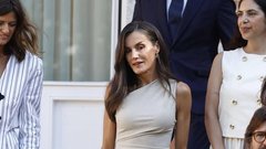 španska kraljica Letizia poletna obutev čevlji 2025