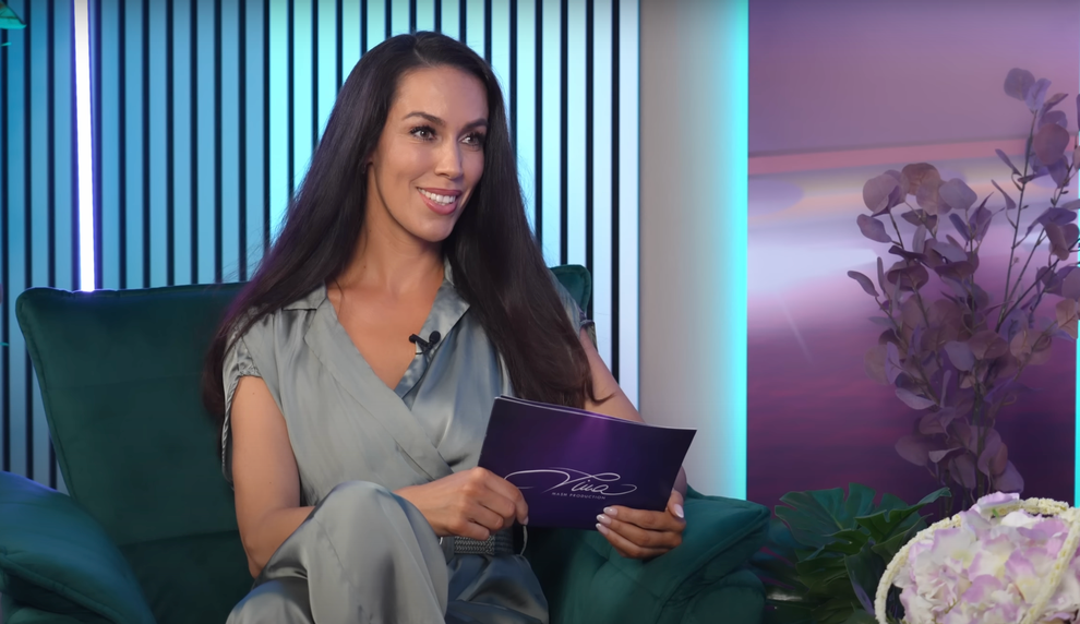 Tina Gaber nas je pretekli vikend pozdravila iz morja, ko se je odločila, da pobegne od ponorelega sveta in nekaj …