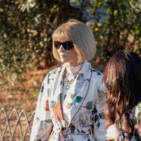 Kaj obleči za službo? Anna Wintour pravi, da zaradi te pogoste napake veliko ljudi deluje neprepričljivo