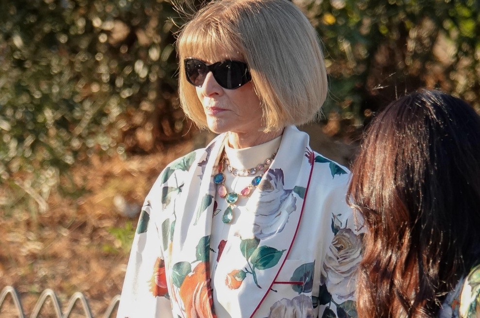 Kaj obleči za službo? Anna Wintour pravi, da zaradi te pogoste napake veliko ljudi deluje neprepričljivo (foto: Profimedia)