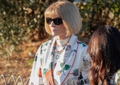 Kaj obleči za službo? Anna Wintour pravi, da zaradi te pogoste napake veliko ljudi deluje neprepričljivo