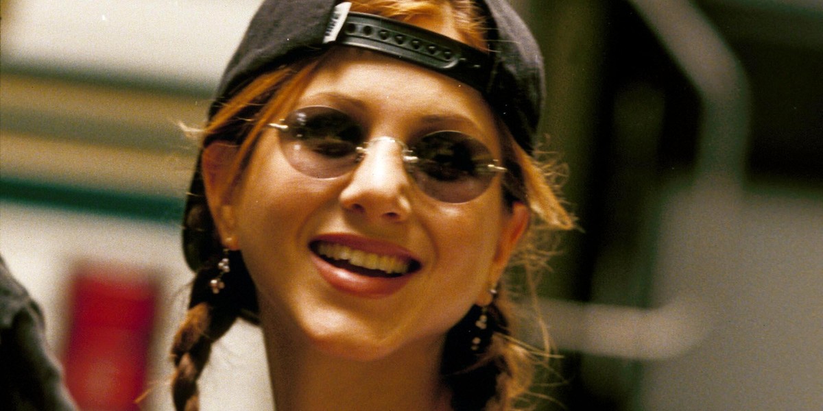 Sandali Jennifer Aniston iz 90-ih so spet v trendu: bi si jih upali obuti?
