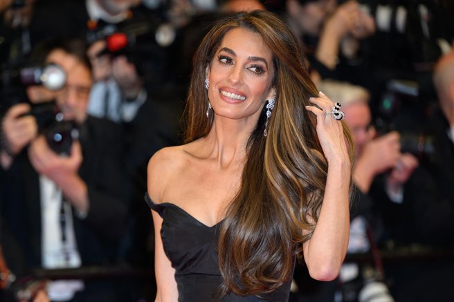 Amal Clooney, nega las