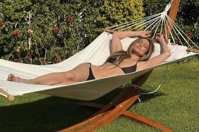 Jennifer Lopez bikini