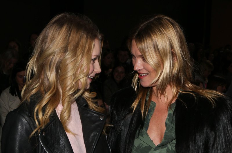 Tako danes izgleda mlajša sestra Kate Moss: izbrala kariero, ki je šokirala njene starše