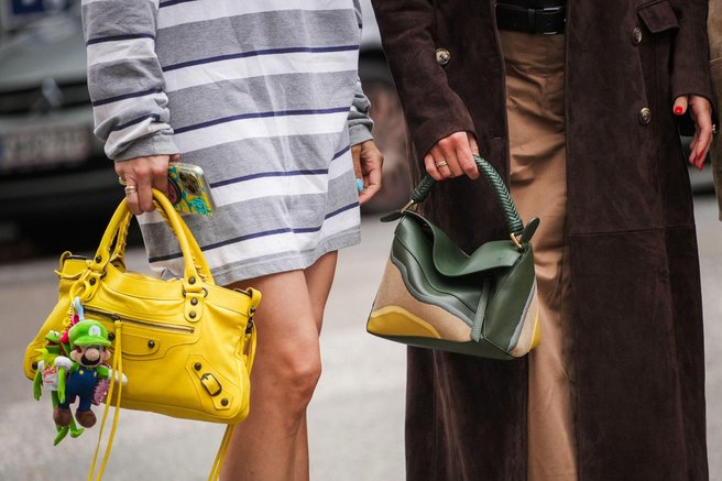 Kakšne torbice nosijo Skandinavke? To so najbolj vroči modeli, ki smo jih opazili na tednu mode v Kopenhagnu