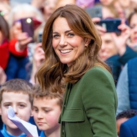 Ta manikira princese Kate je največji trend za jesen 2025: oboževale jo bodo ženske nad 50. let