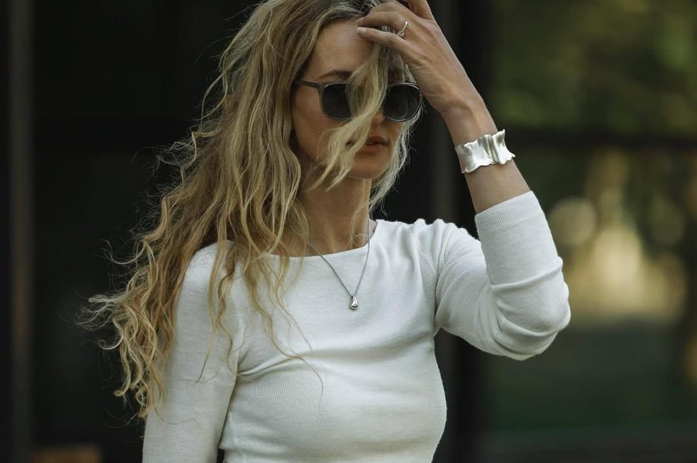 Nove Nike superge v popolni jesenski barvi so že postale hit prihajajoče sezone (foto: Instagram/@anoukyve)