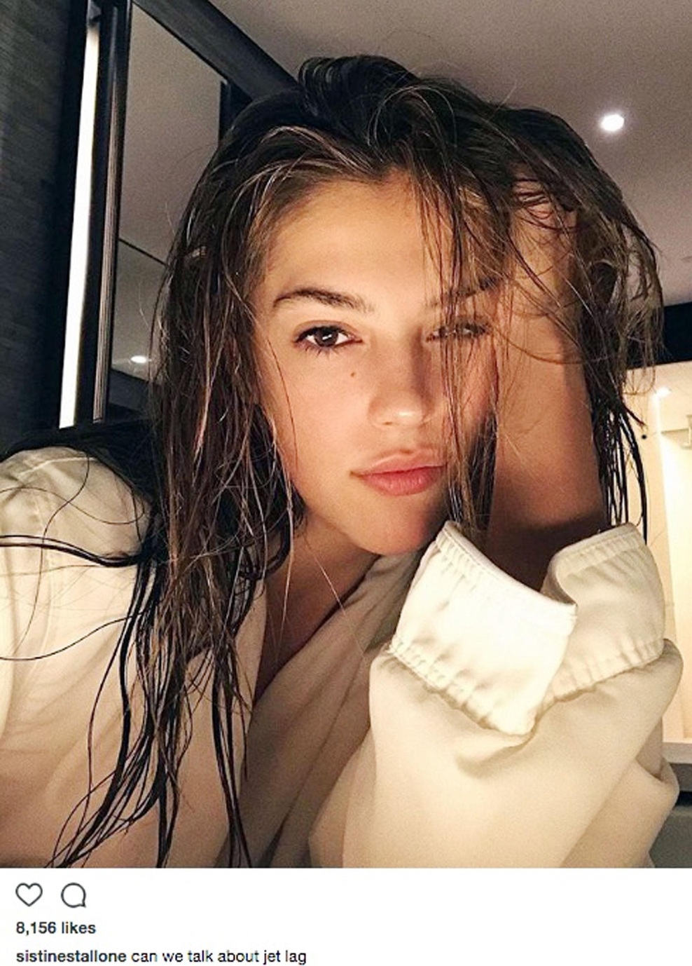 5 napak pri negi las in lasišča, ki najbolj vplivajo na redčenje las (foto: Profimedia)