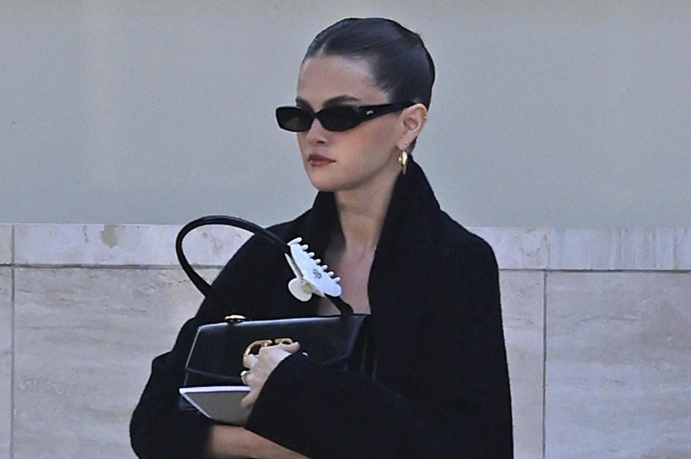 Modni radar: Seleno Gomez na počitnicah opazili v novem modelu UGG Elea (foto: Profimedia)