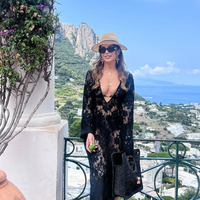 Vijolična eleganca: Severina pozirala v kopalkah, ki so obnorele Instagram