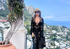 Vijolična eleganca: Severina pozirala v kopalkah, ki so obnorele Instagram