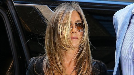 Jennifer Aniston obleka moda
