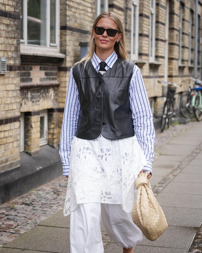 modra srajca, street style