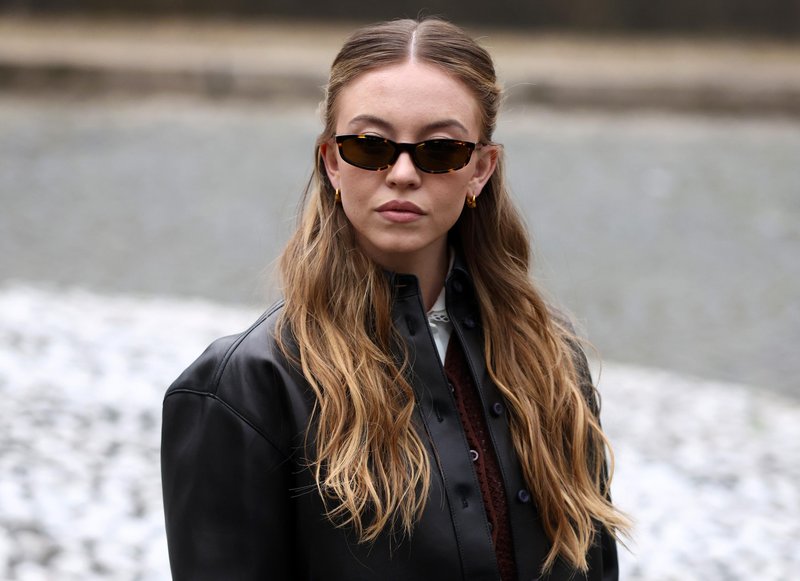 Svojo garderobo razdelite po tej metodi in vedno boste izgledali šik