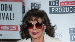 Joan Collins rdeča preproga muzikal The Producers