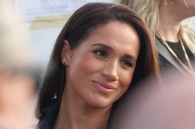 Meghan Markle obleka Carolina Herrera