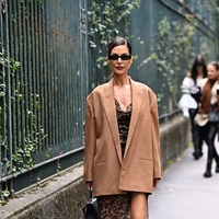 Najboljši ulovi z Massimo Dutti razprodaje, ki jih modne navdušenke dodajajo v svoje košarice