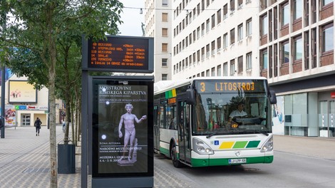 Razjezila ga je situacija na javnem prevozu: "A res morate to početi pred 8. uro zjutraj?"