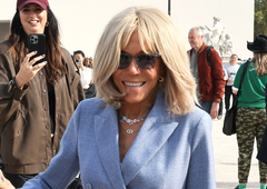 Brigitte Macron v stajlingu, ki ga obožujejo vse ženske (elegantna in preprosta)