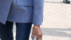 Brigitte Macron pariški teden mode Dior kavbojke