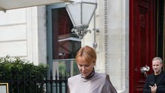 Pamela Anderson obleka za vsako postavo