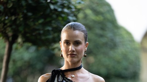IZA BY SILVIA D'AVILA jewelry with PAPER DOLLS COLLECTION