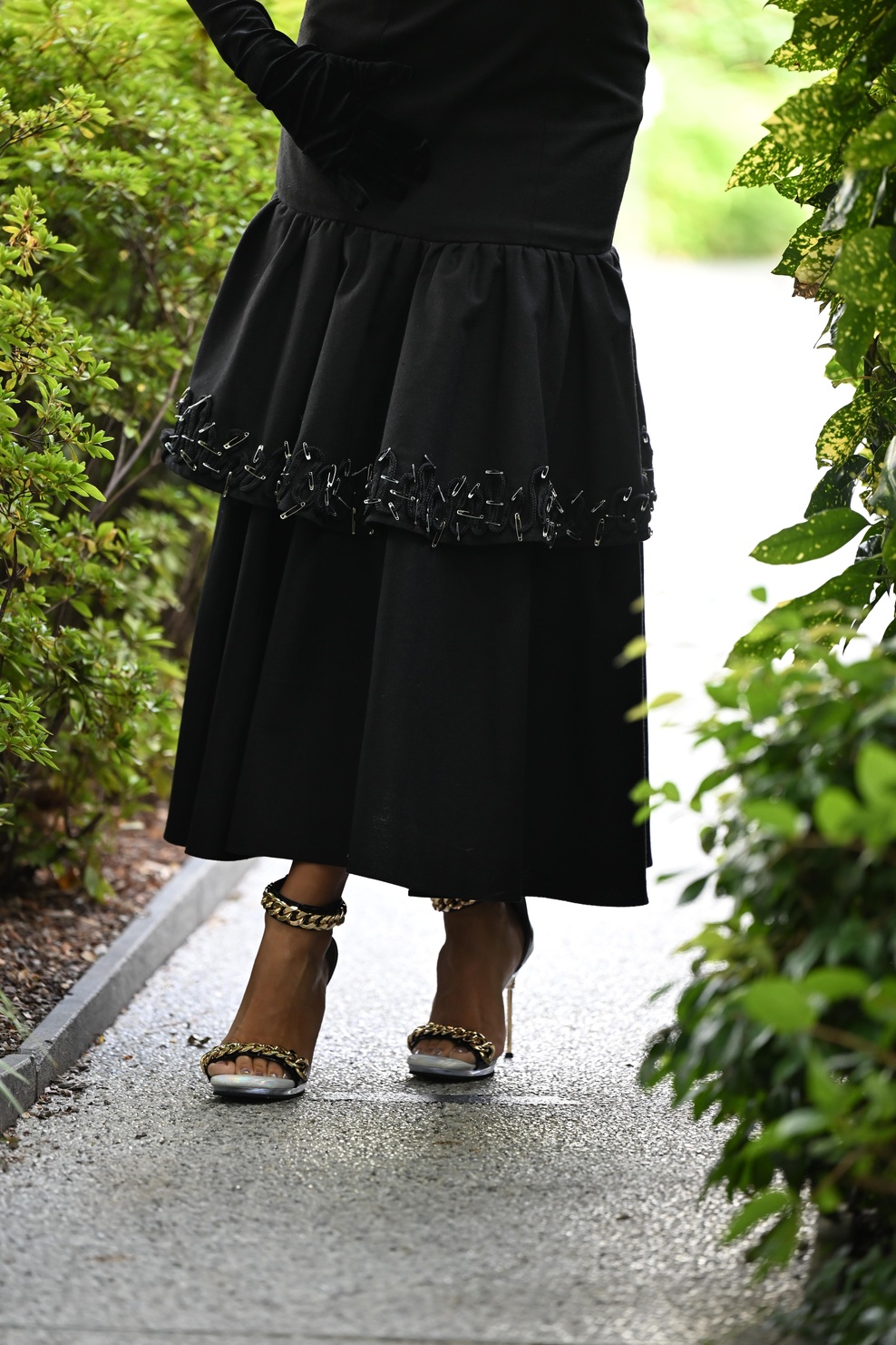 FLAALUHS shoes with MELERINE ROSE INTERNATIONAL