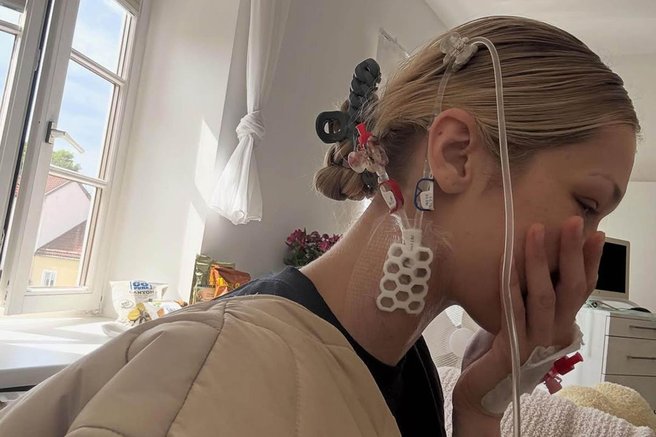 Začelo se je z bolečim grlom in nočnim potenjem, diagnoza jo je šokirala: Vse večji porast te hude bolezni med mladimi