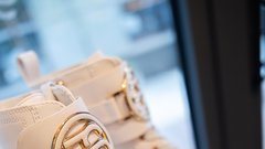 Deichmann v ritmu jeseni: nova kolekcija jesen/zima 2025 slavi kontraste in individualnost