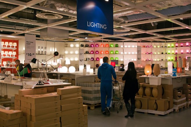 Ta IKEA lučka je postala pravi hit: božič še ni tu, a je že skoraj razprodana