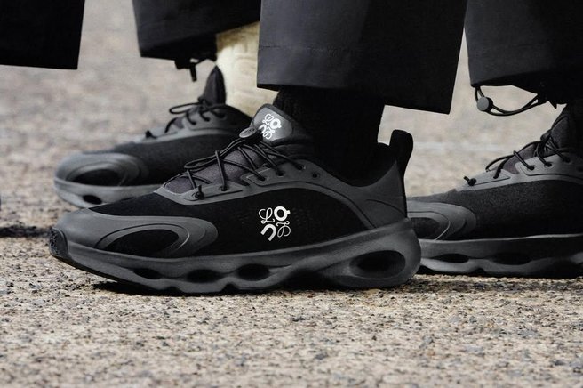 Ko se združita LOEWE in On, nastane superga, o kateri govori modni svet