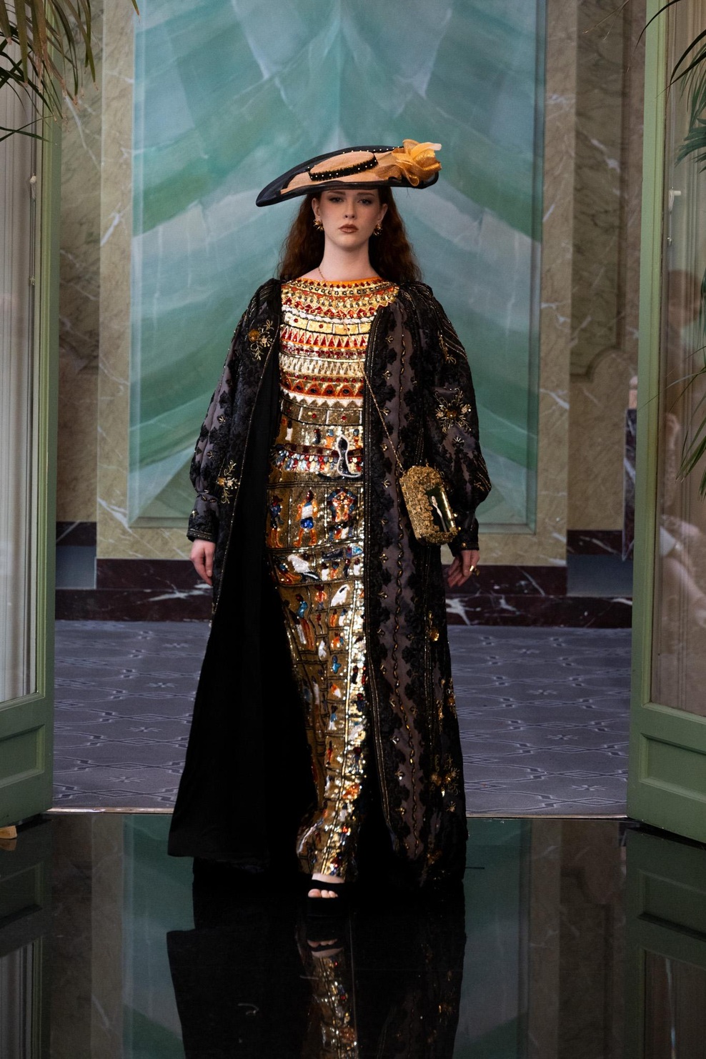 DESIGNZ BY MINAAZ with PB-DESIGN jewelry & JULZZALLURE headpiece & ANELLEJ BY JELENA KULIC bag