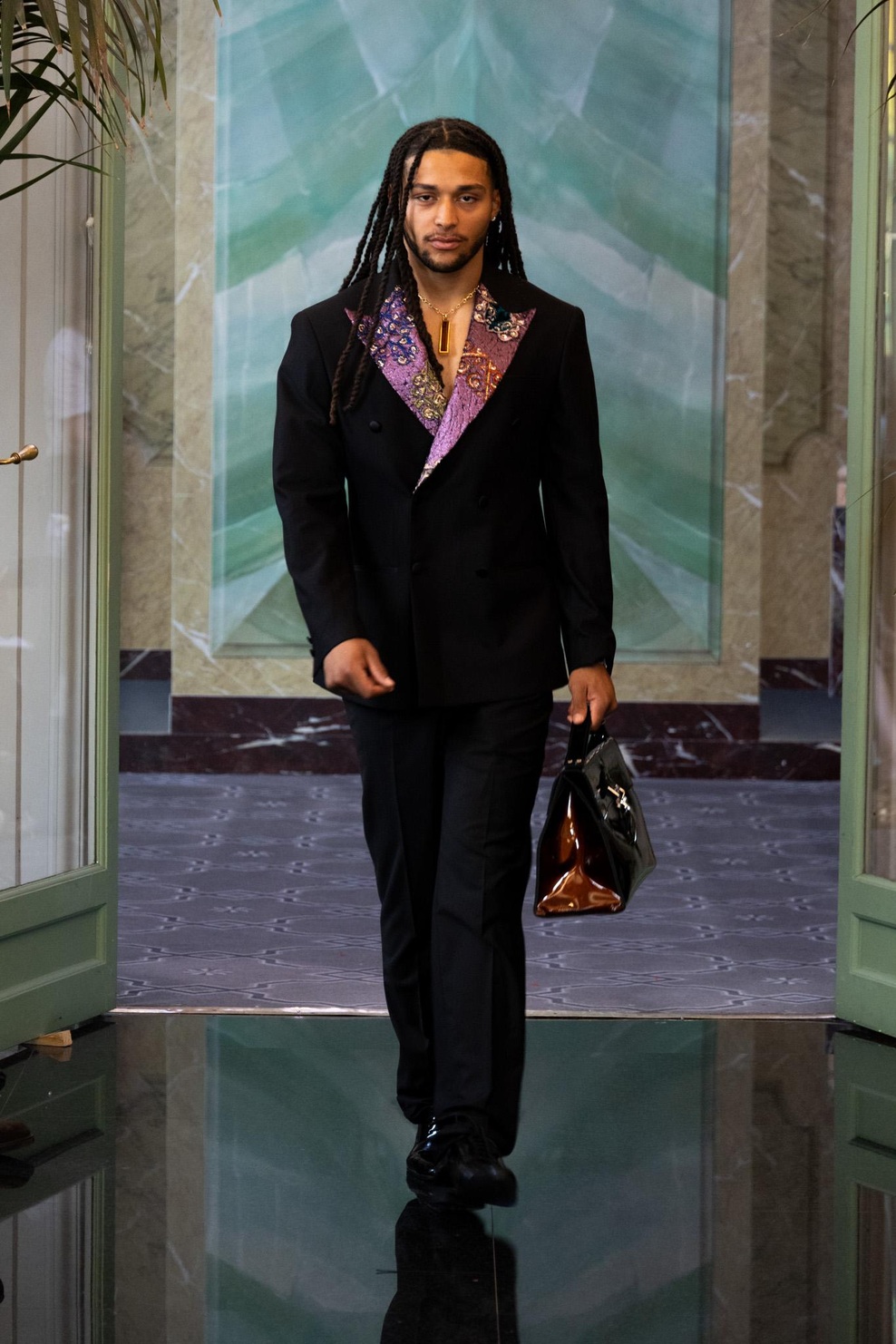 DESIGNZ BY MINAAZ with PB-DESIGN jewelry & MICHAEL NOELLE LEATHERWORX bag