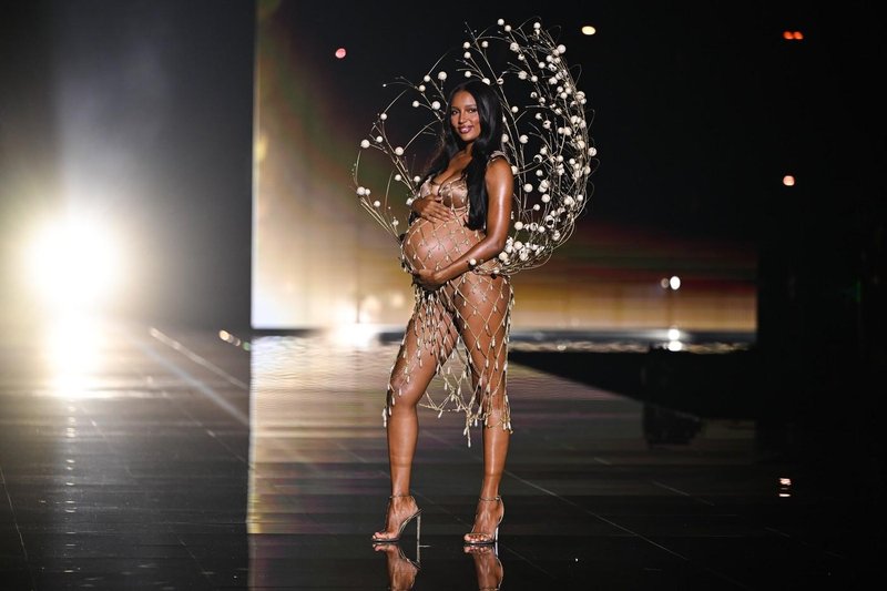 Jasmine Tookes modna revija Victoria's Secret