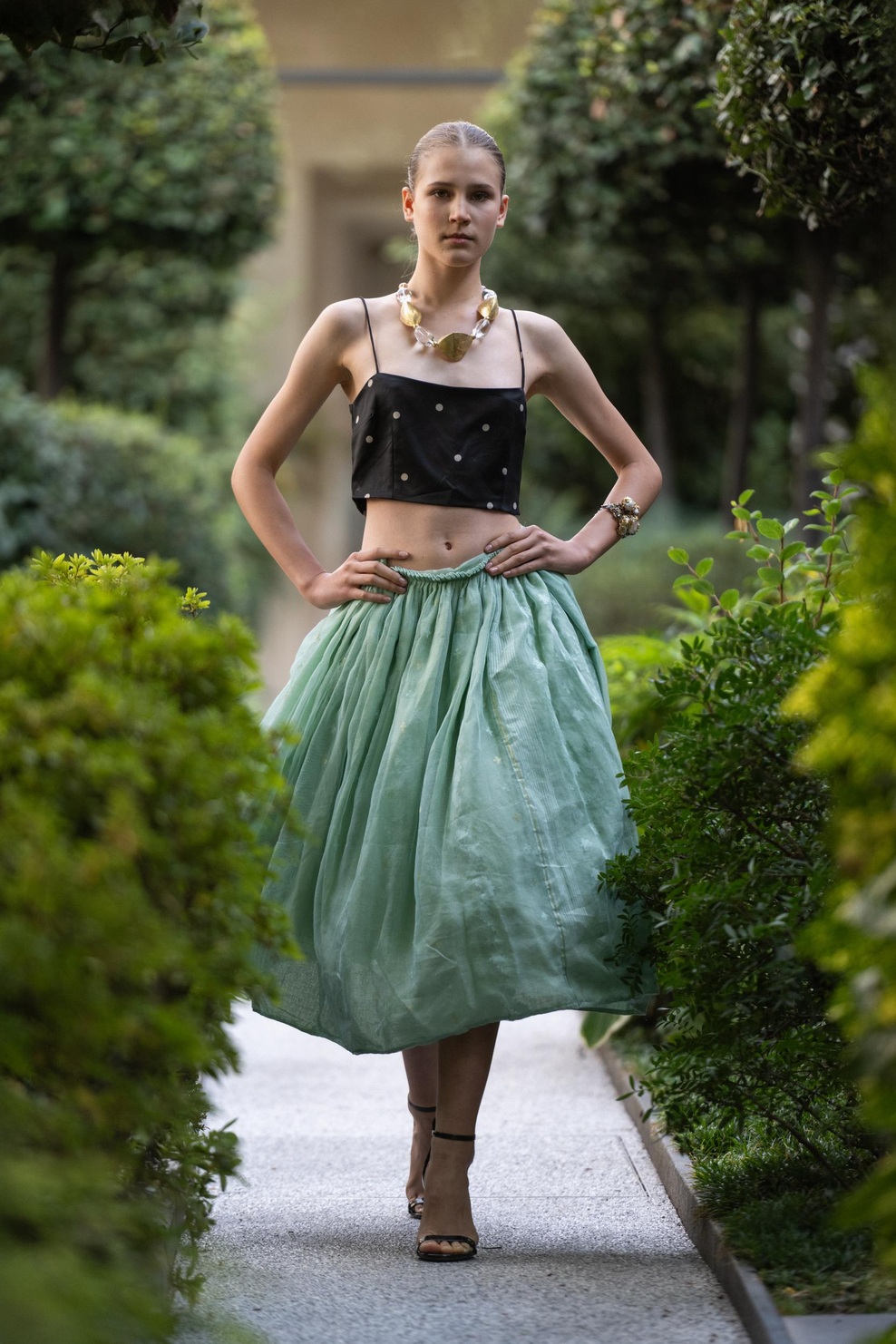TONMOYEE with PB- DESIGN jewelry & CASA LILY shoes