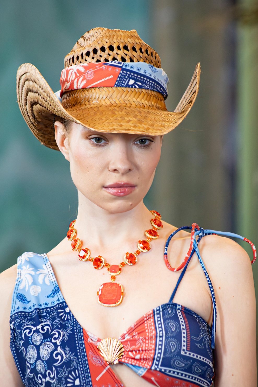 STAR OF HOLLYWOOD jewelry with PLAYA BENDITA