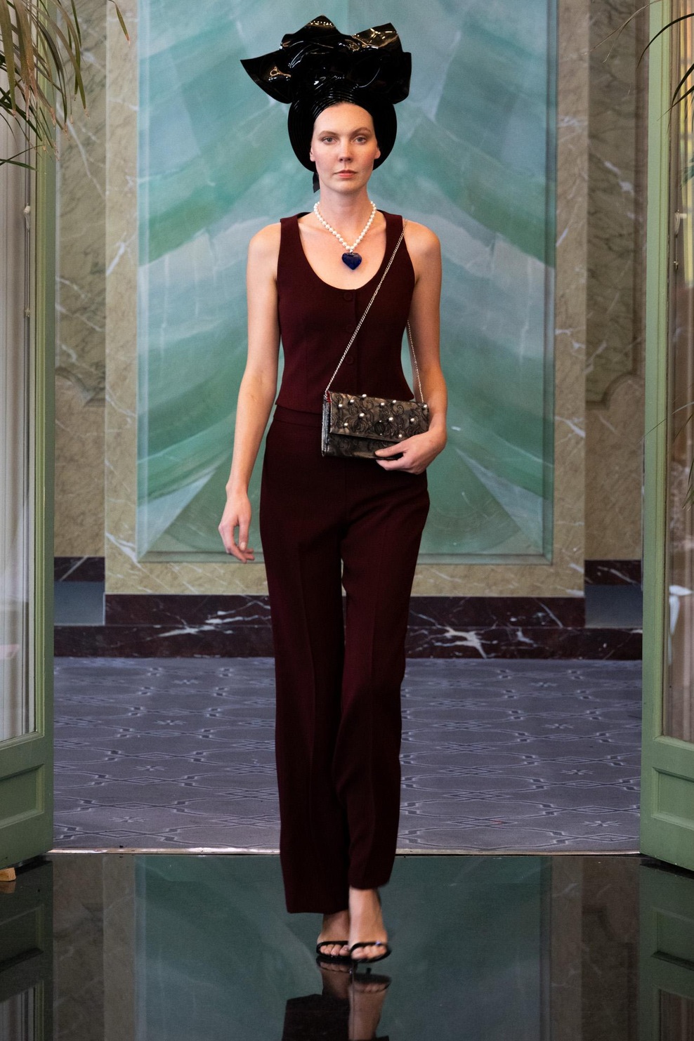 CASA LILY shoes with ANGELINA SWANN headpiece & TAMARA VON ARX accessory