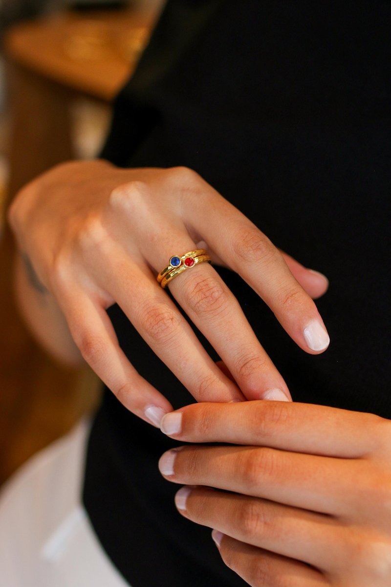 Nova obsedenost modnih poznavalk in zakaj si boste nakit Kybele Studio želele tudi ve