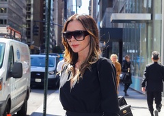 To je zimski modni kos, ki ga preprosto morate imeti: Victoria Beckham ga je že osvojila